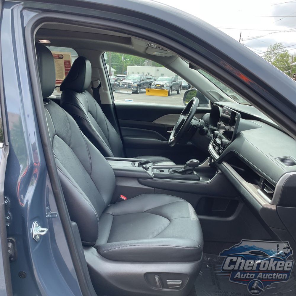 2024 Toyota Grand Highlander Platinum