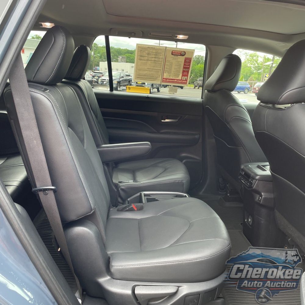 2024 Toyota Grand Highlander Platinum