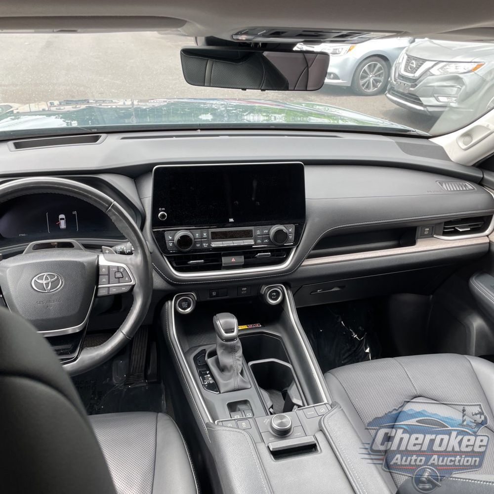 2024 Toyota Grand Highlander Platinum