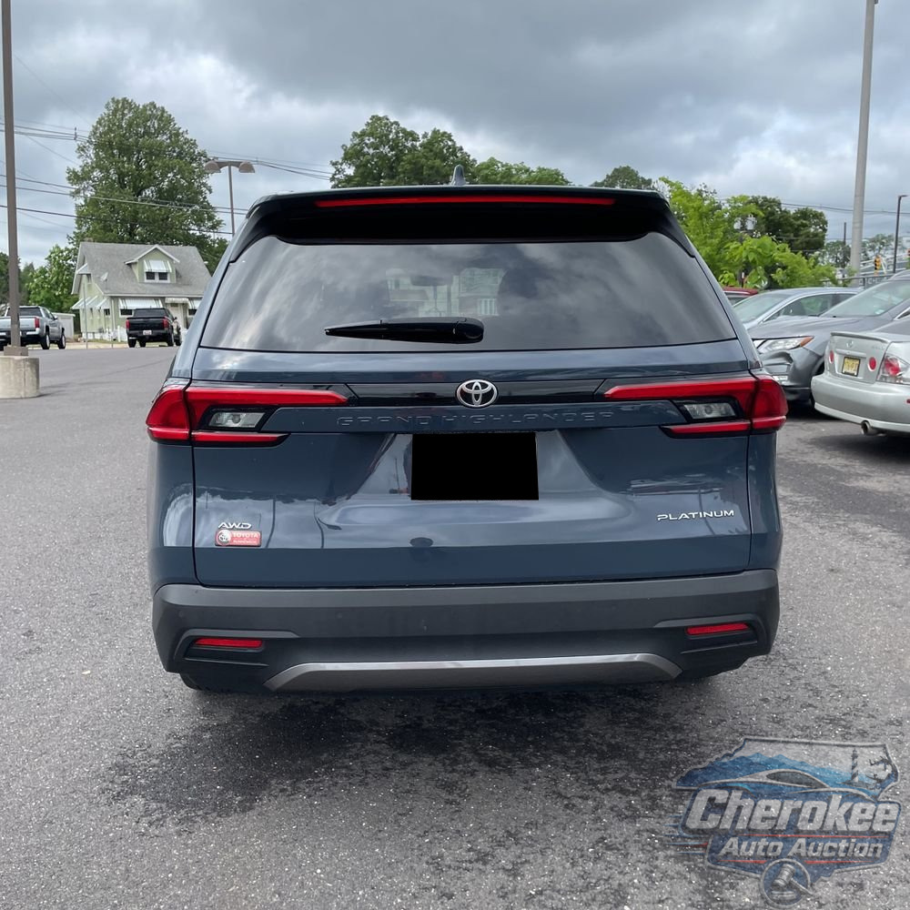 2024 Toyota Grand Highlander Platinum