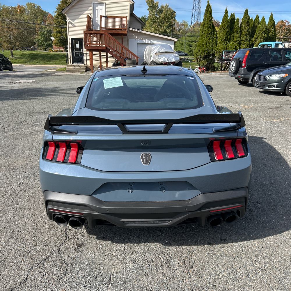 2024 Ford Mustang Dark Horse