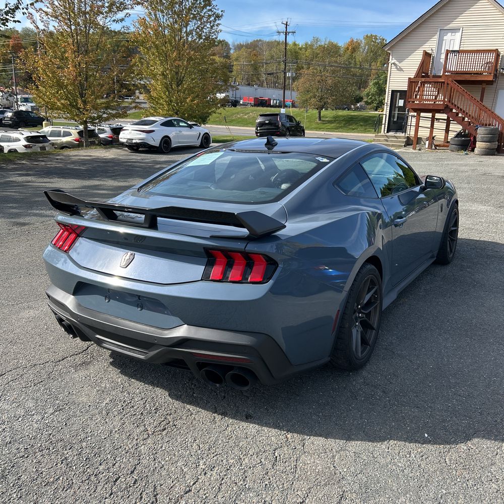 2024 Ford Mustang Dark Horse