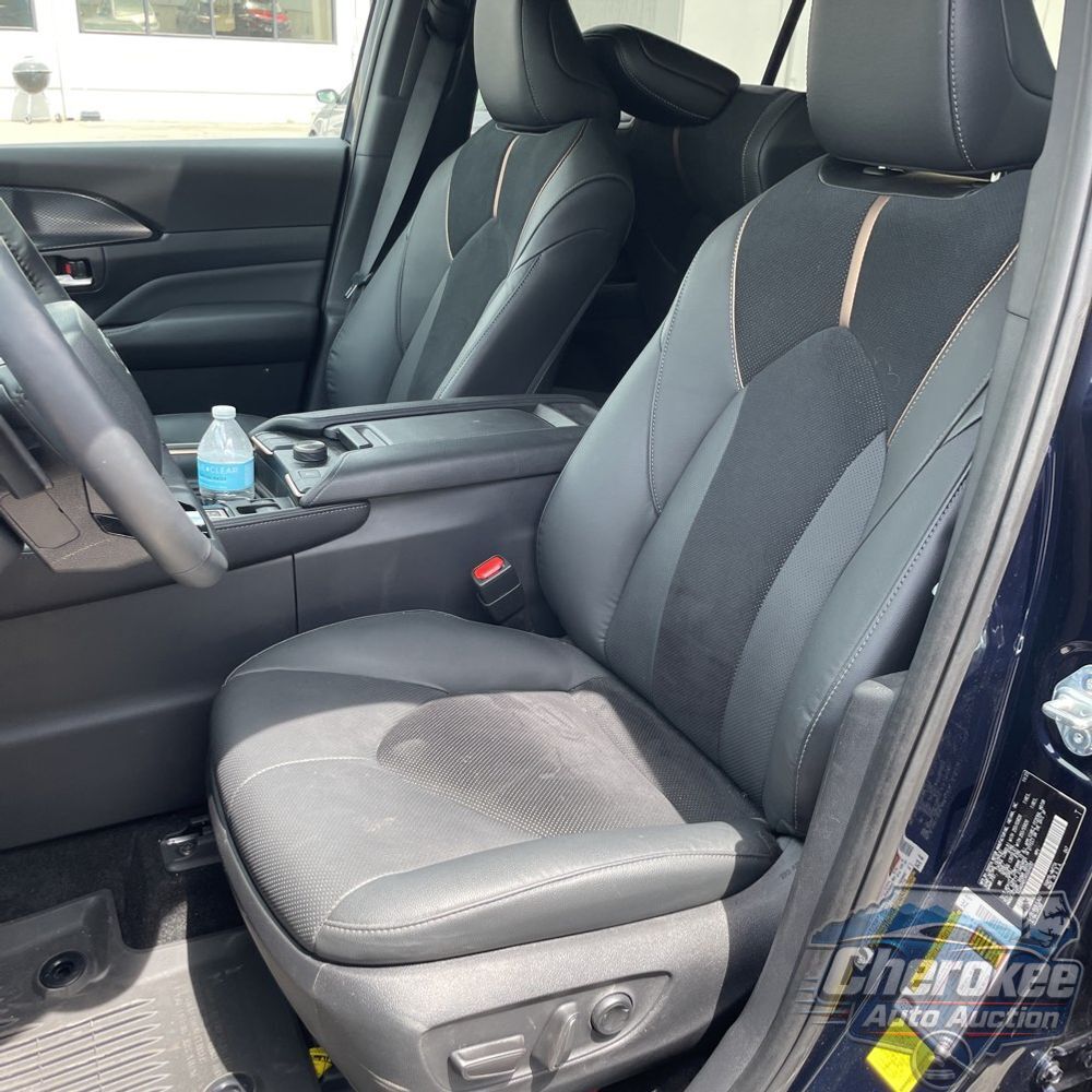 2024 Toyota Grand Highlander Hybrid MAX Platinum