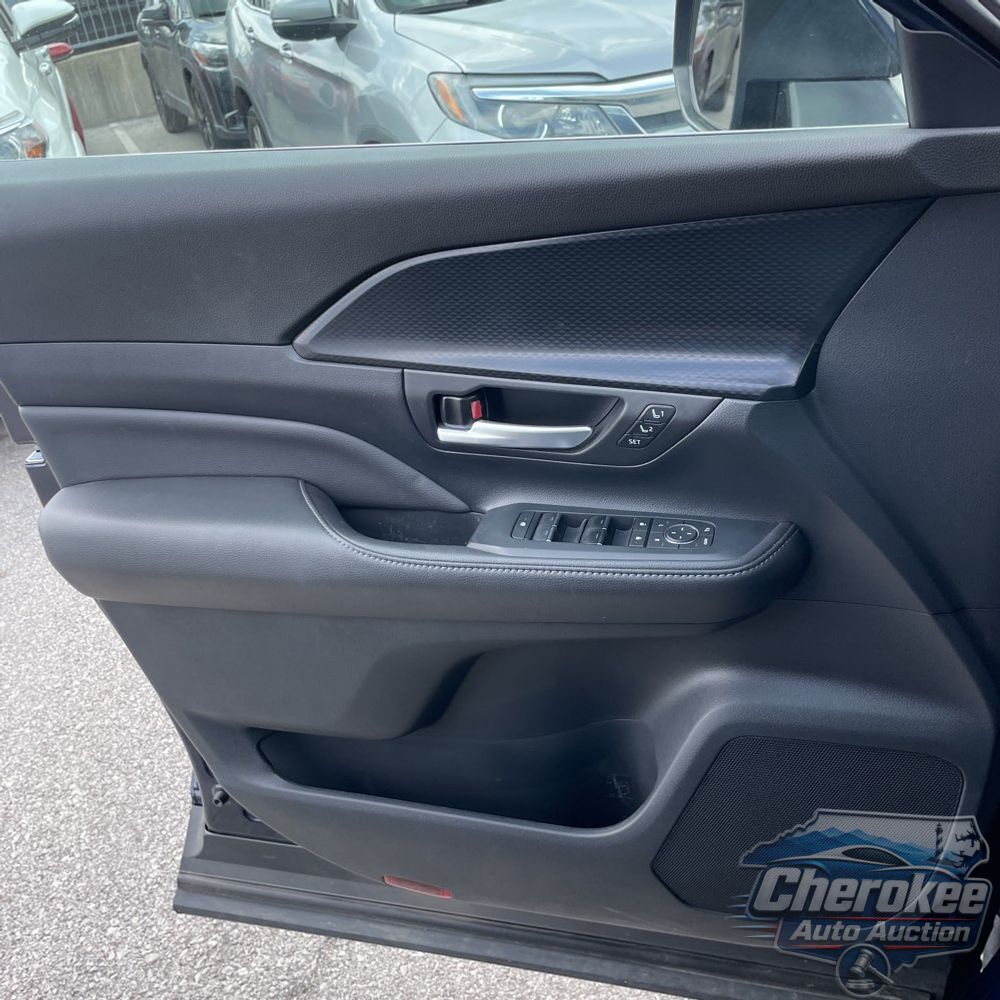 2024 Toyota Grand Highlander Hybrid MAX Platinum
