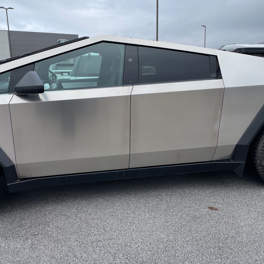 2024 Tesla Cybertruck Base