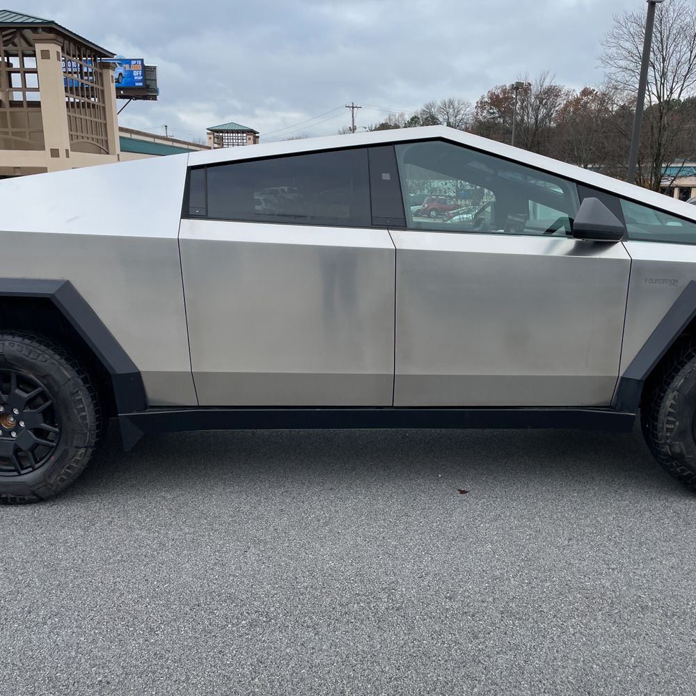 2024 Tesla Cybertruck Base