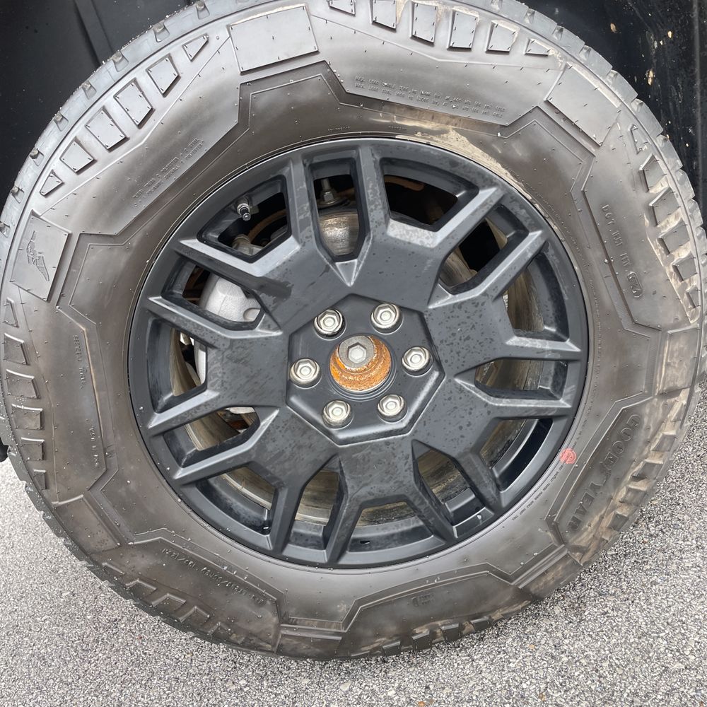 2024 Tesla Cybertruck Base