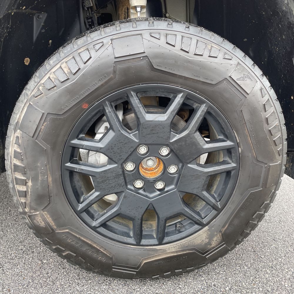 2024 Tesla Cybertruck Base