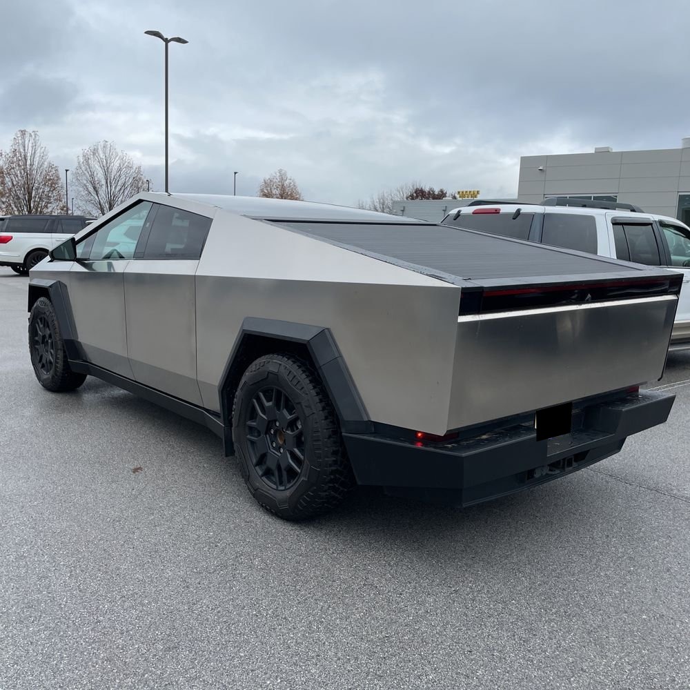 2024 Tesla Cybertruck Base