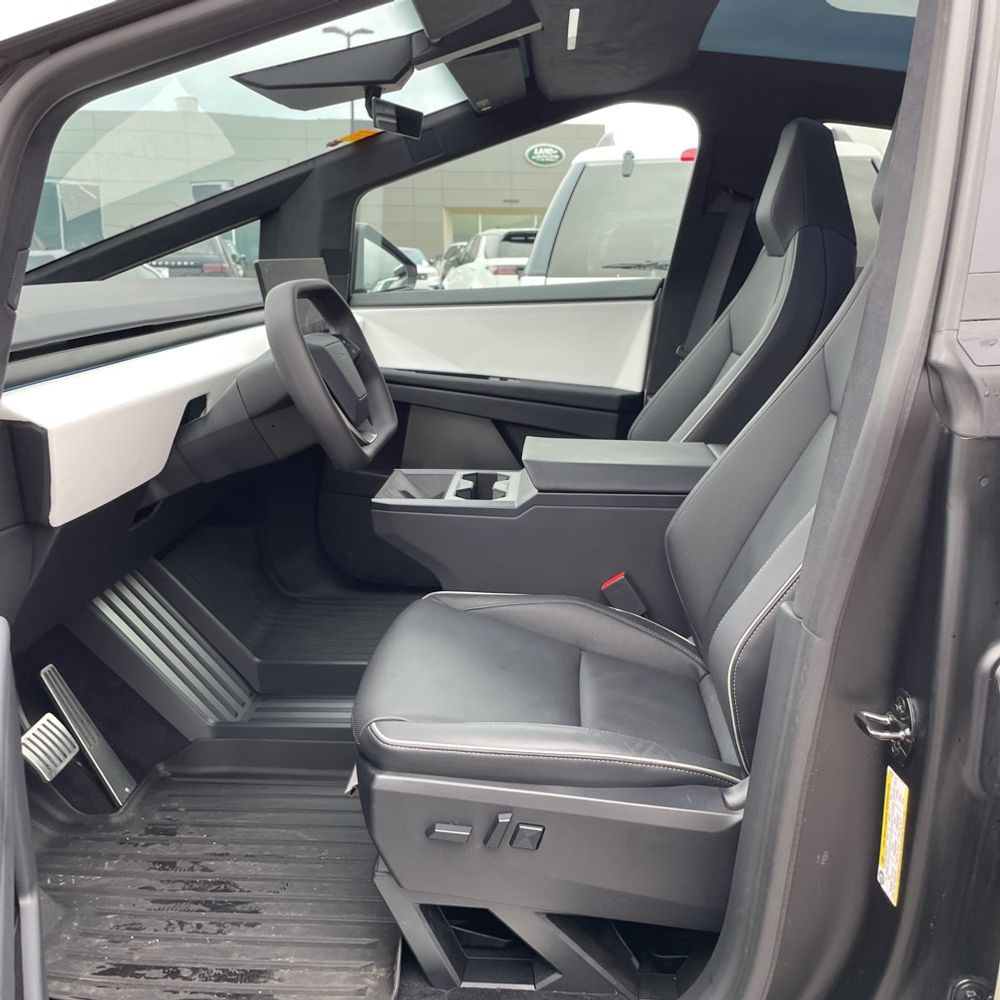 2024 Tesla Cybertruck Base
