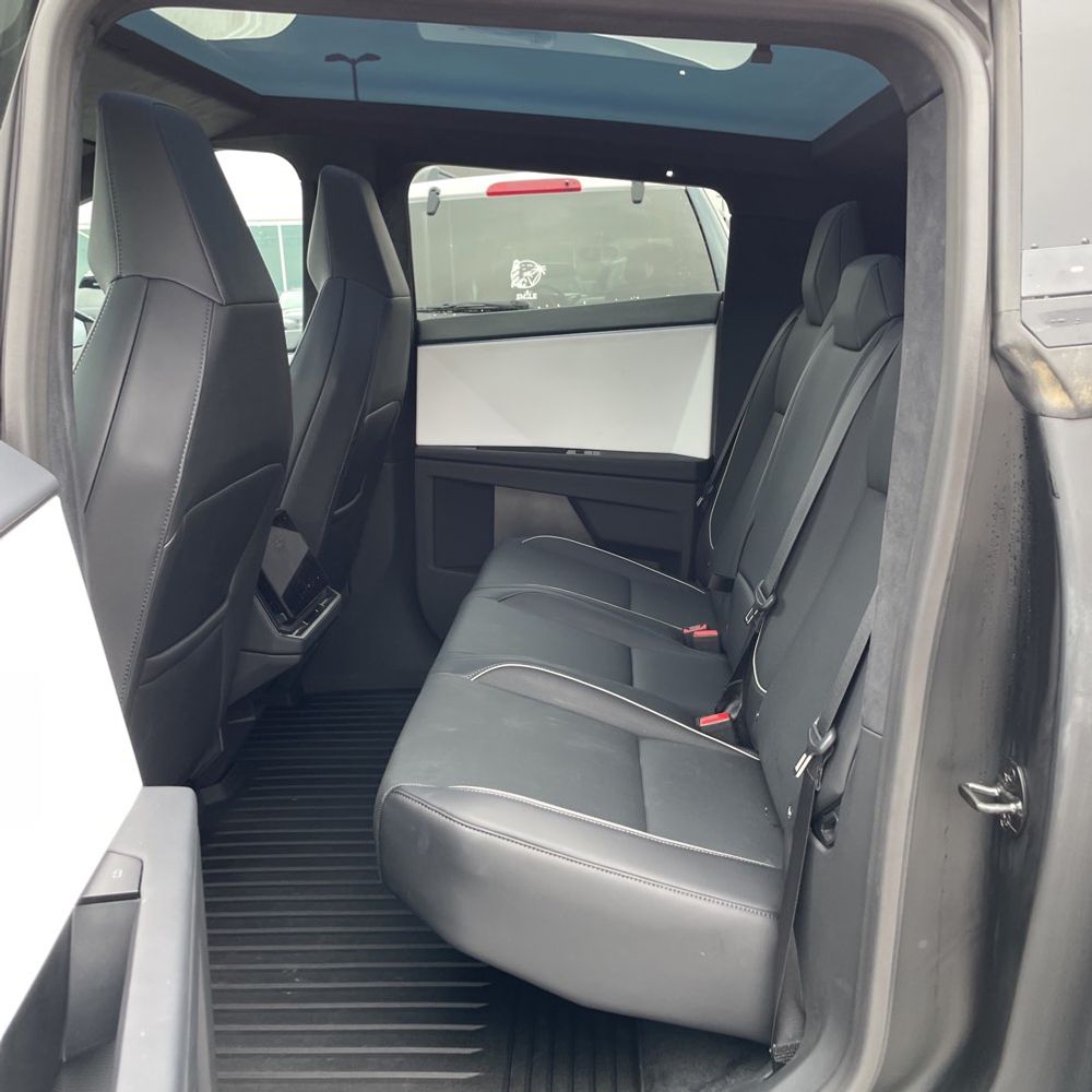 2024 Tesla Cybertruck Base