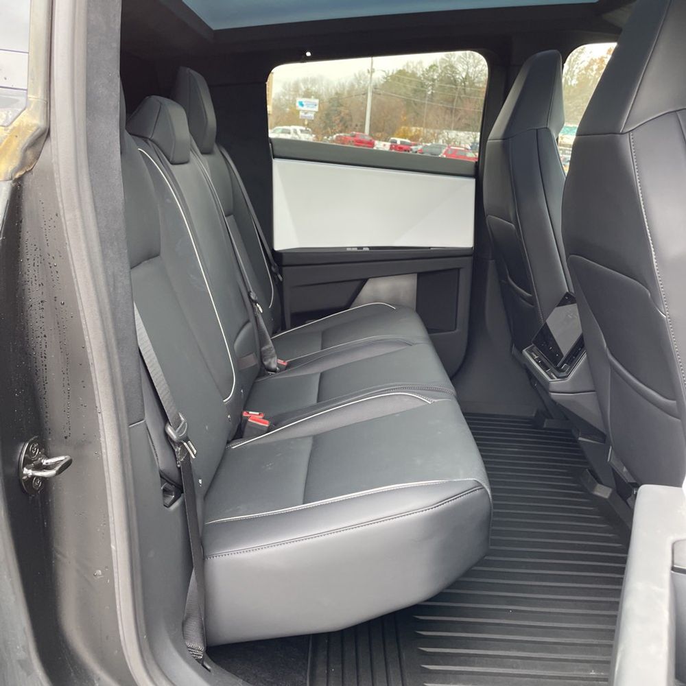 2024 Tesla Cybertruck Base
