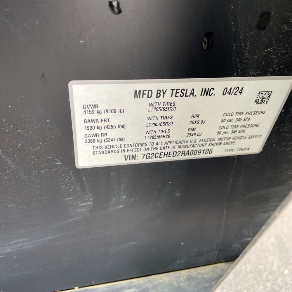 2024 Tesla Cybertruck Base