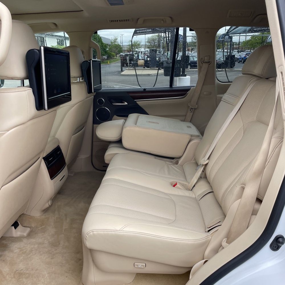 2021 Lexus LX 570 Three-Row