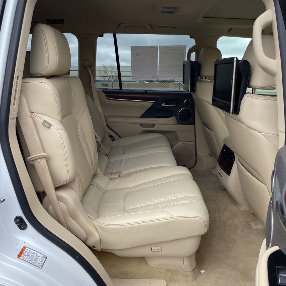 2021 Lexus LX 570 Three-Row