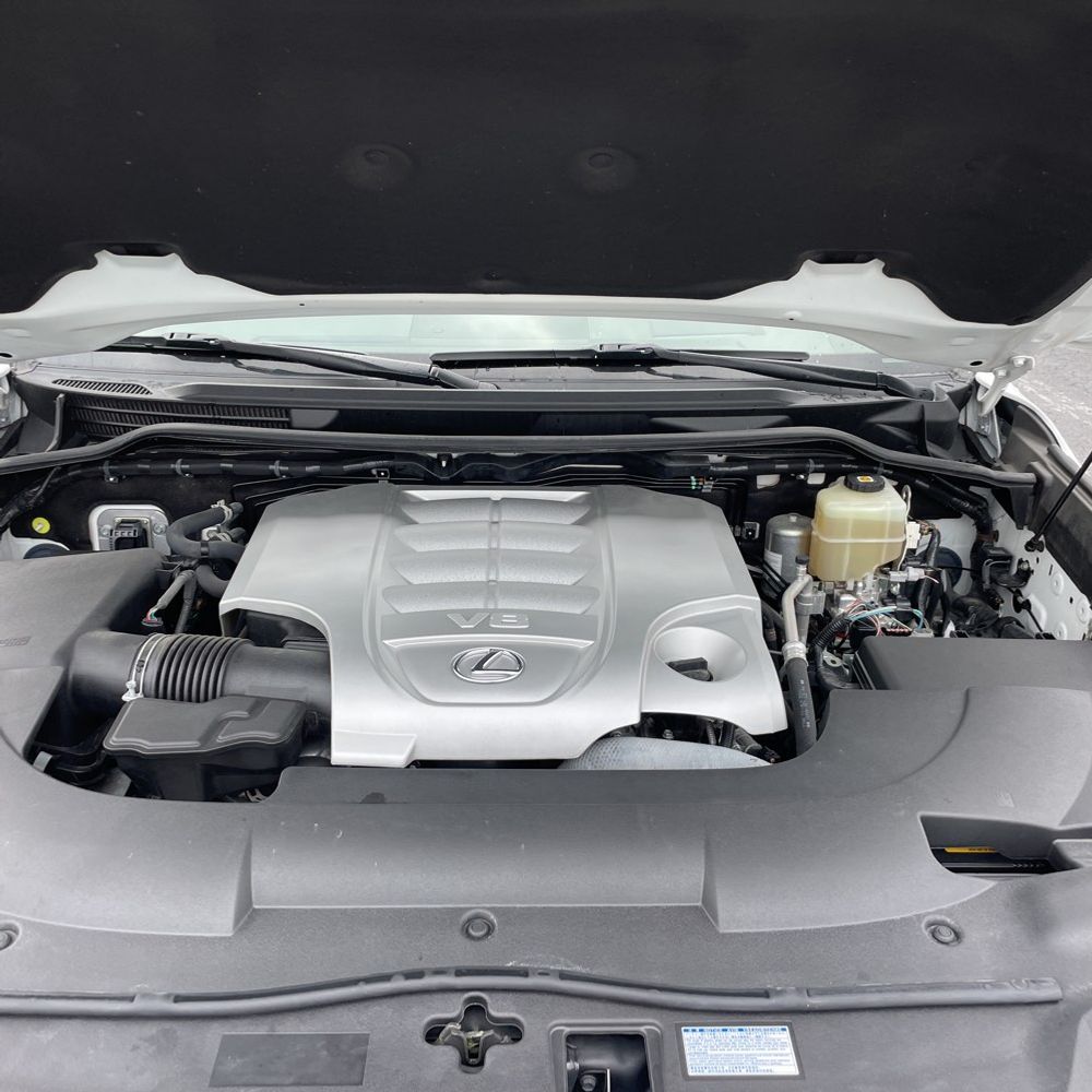 2021 Lexus LX 570 Three-Row