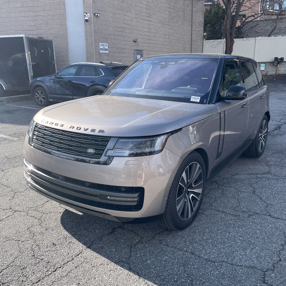 2023 Land Rover Range Rover P530 SE