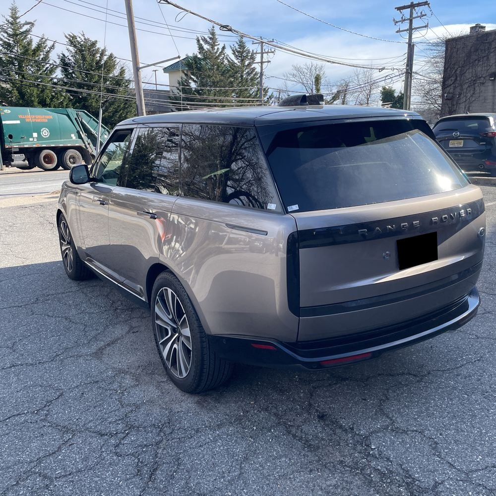 2023 Land Rover Range Rover P530 SE