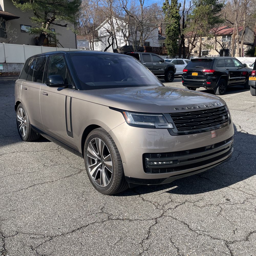 2023 Land Rover Range Rover P530 SE