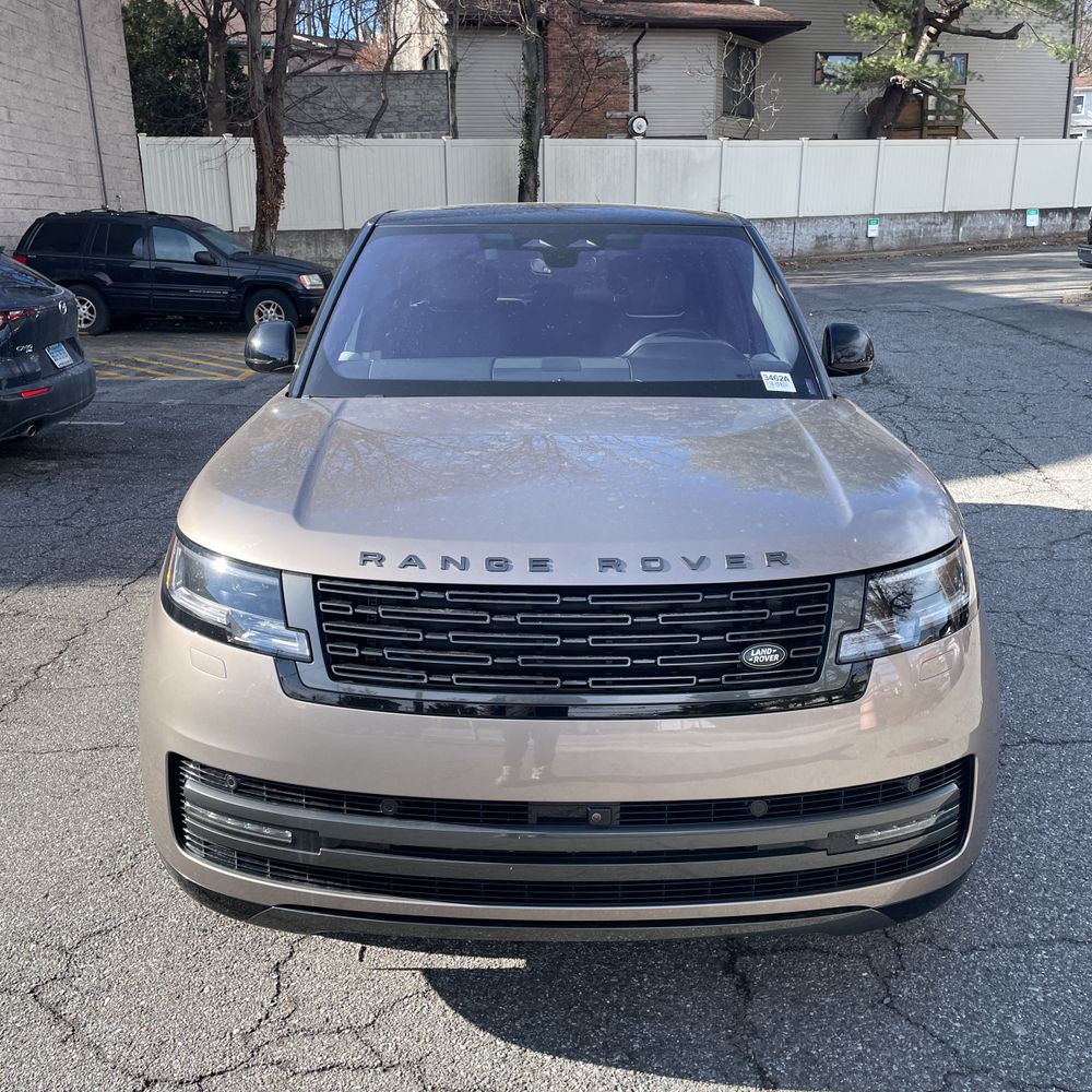 2023 Land Rover Range Rover P530 SE