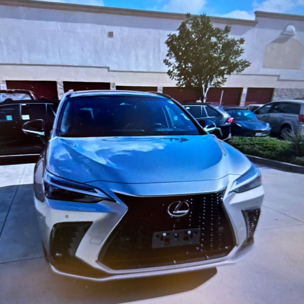 2025 Lexus NX 450h+ F SPORT Handling