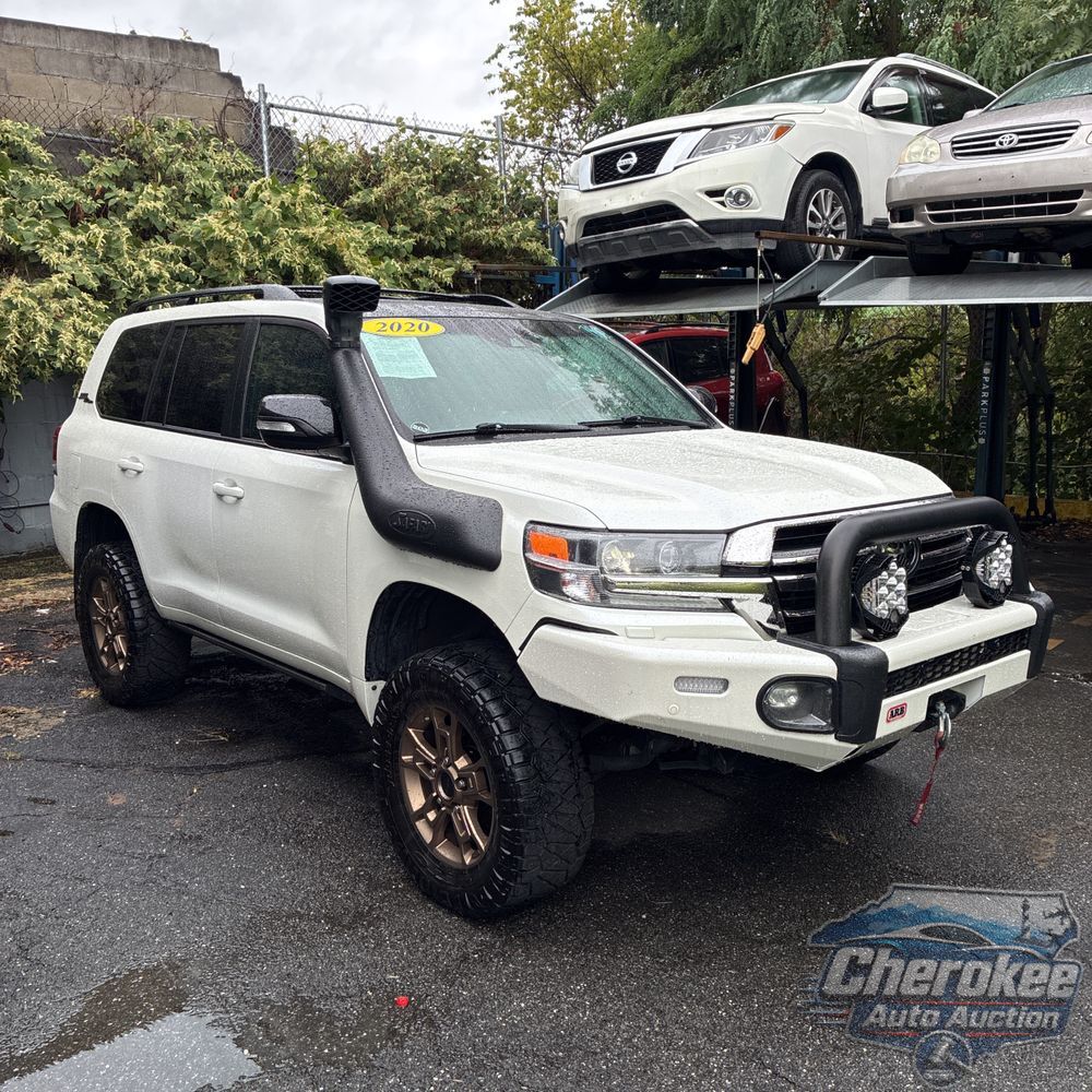 2020 Toyota Land Cruiser Heritage Edition