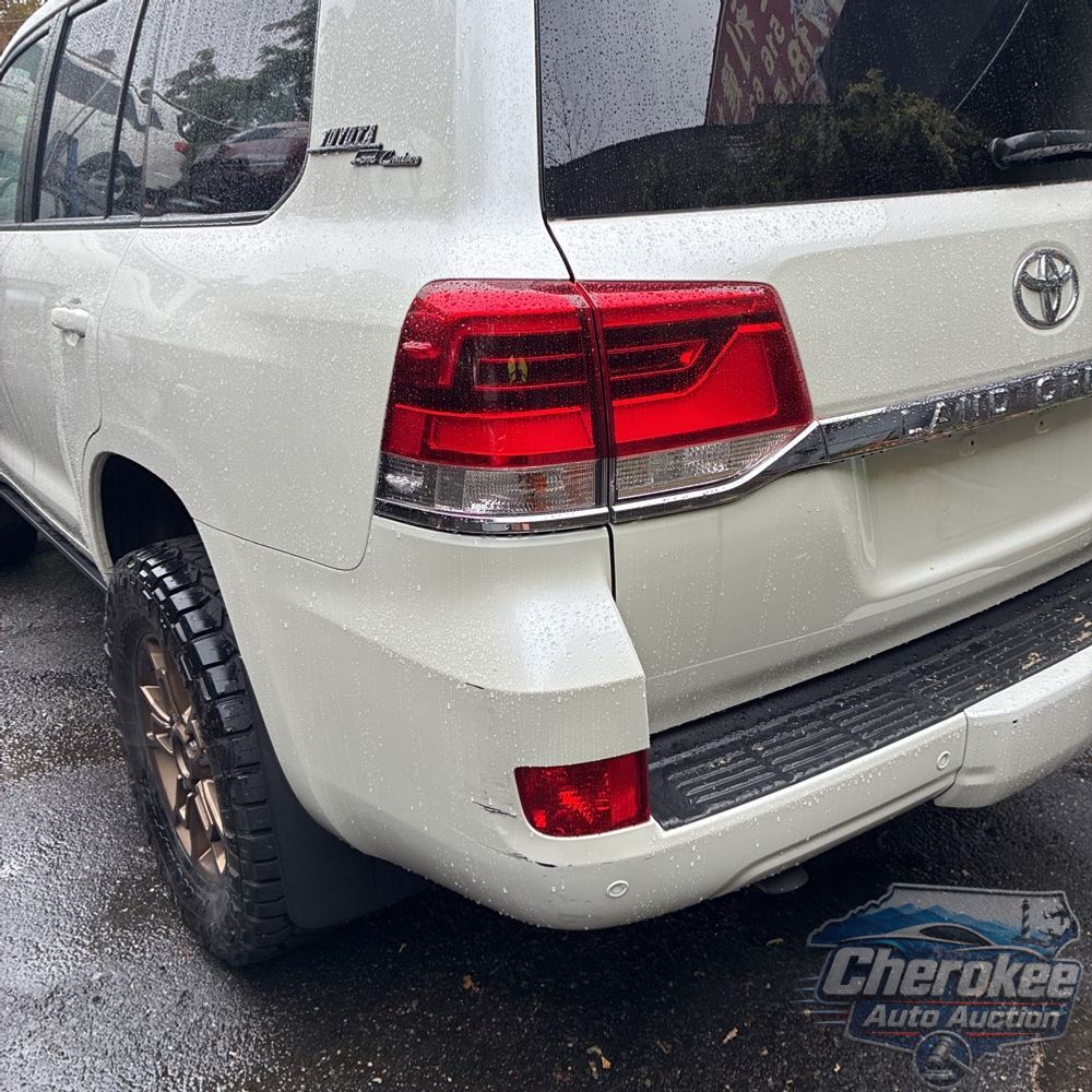 2020 Toyota Land Cruiser Heritage Edition