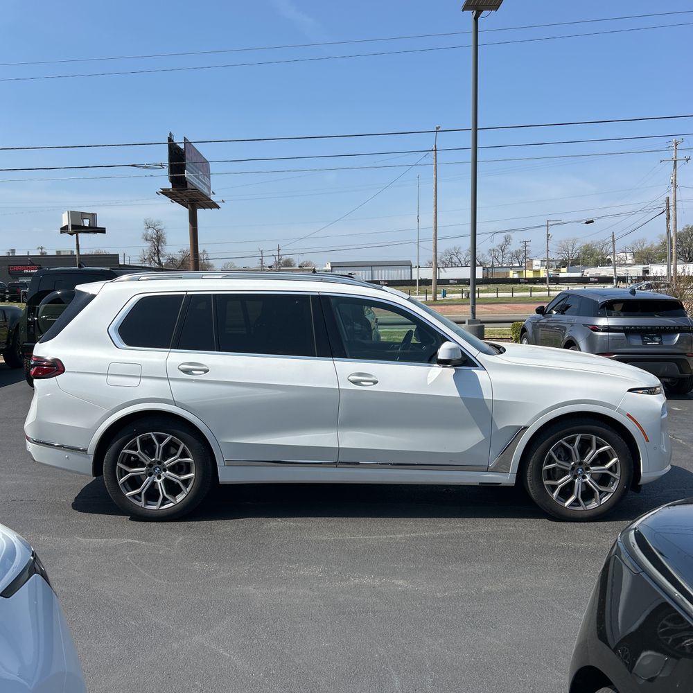 2023 BMW X7 xDrive40i
