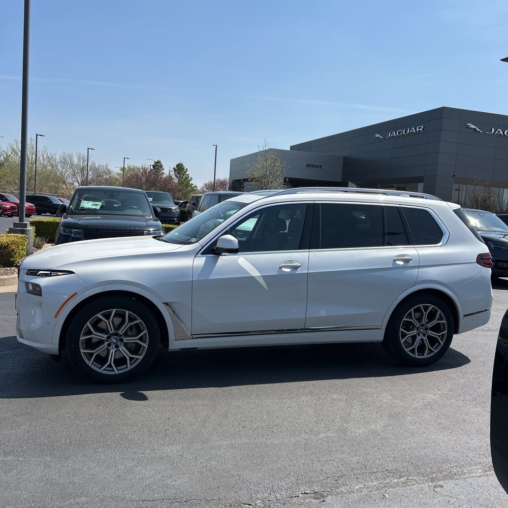 2023 BMW X7 xDrive40i