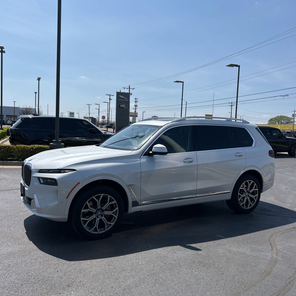 2023 BMW X7 xDrive40i