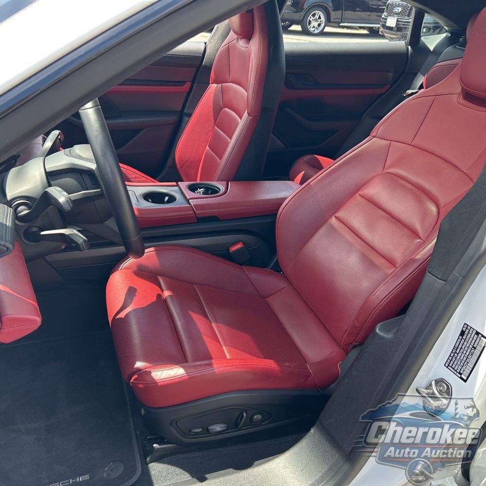 2020 Porsche Taycan Turbo S