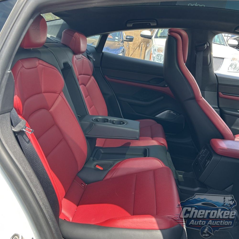 2020 Porsche Taycan Turbo S