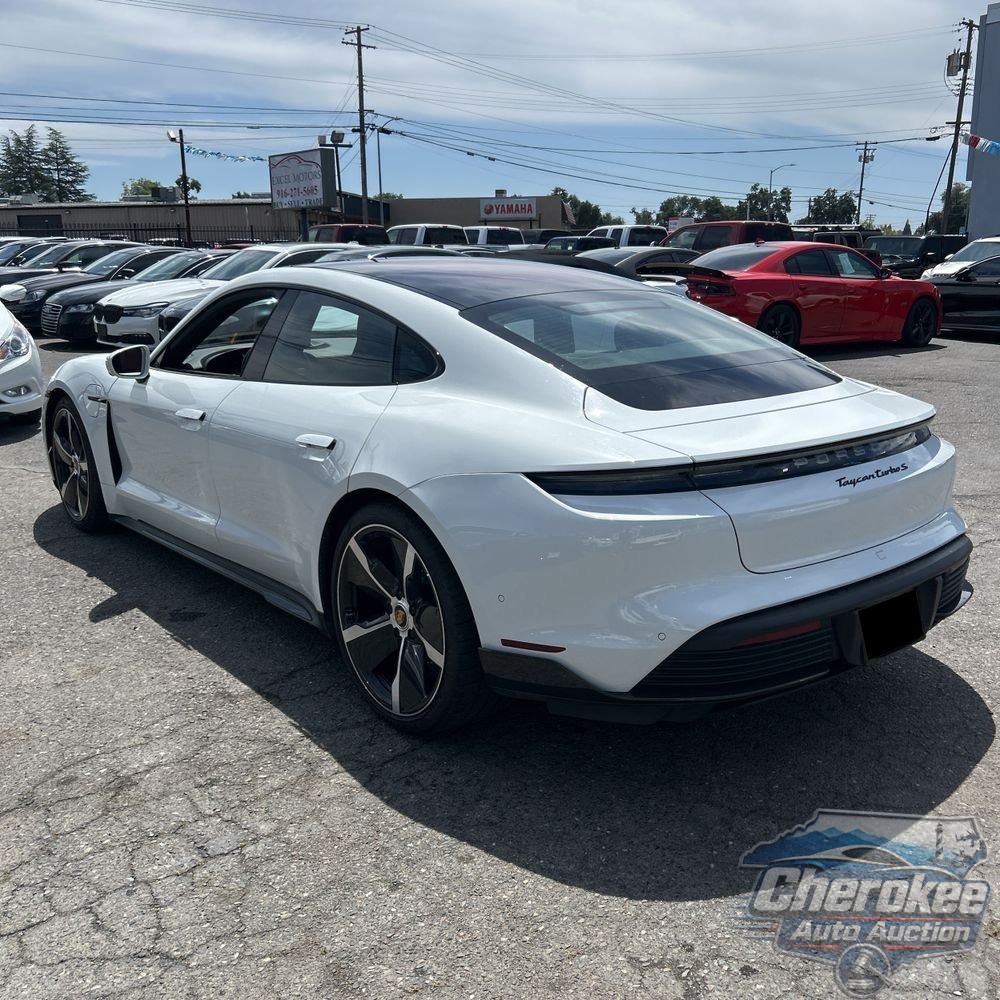 2020 Porsche Taycan Turbo S