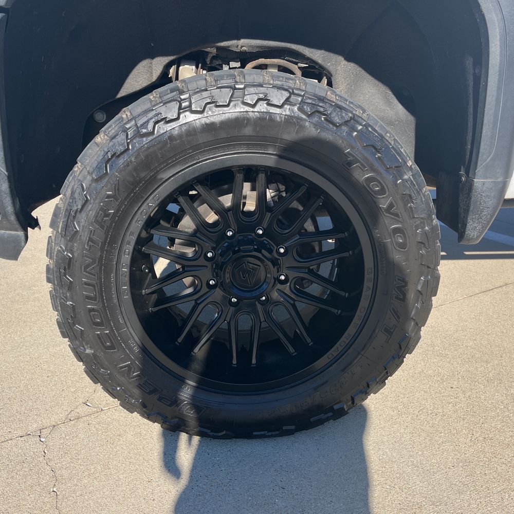 2024 GMC Sierra 2500HD AT4