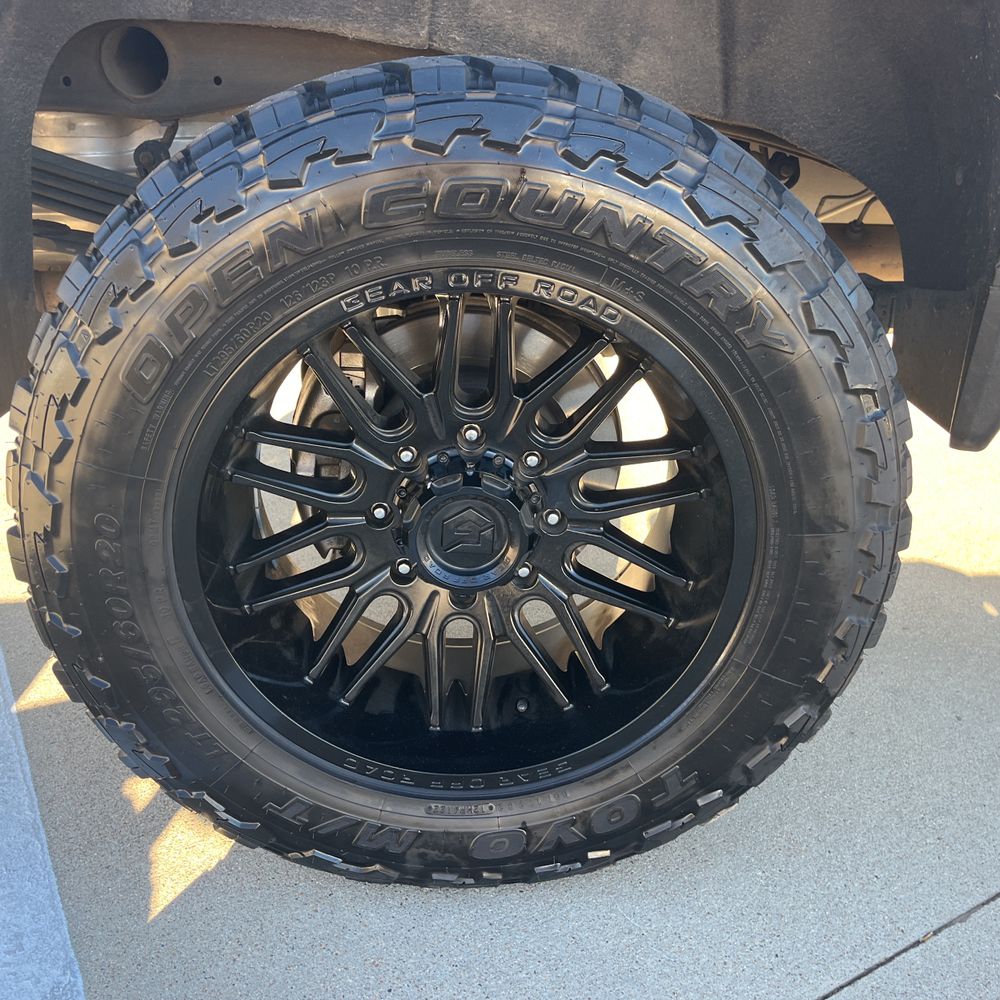 2024 GMC Sierra 2500HD AT4