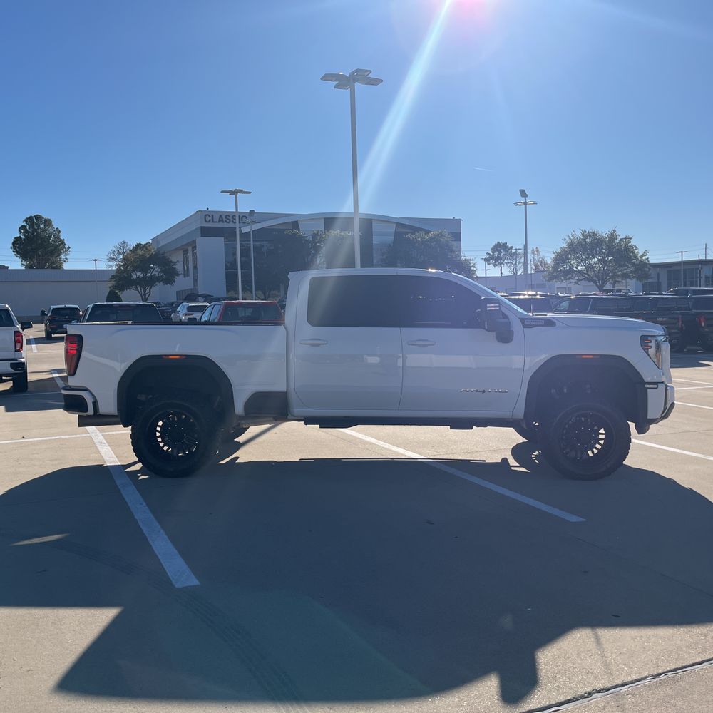 2024 GMC Sierra 2500HD AT4