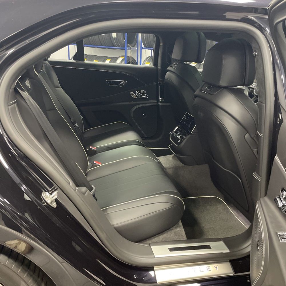 2022 Bentley Flying Spur V8