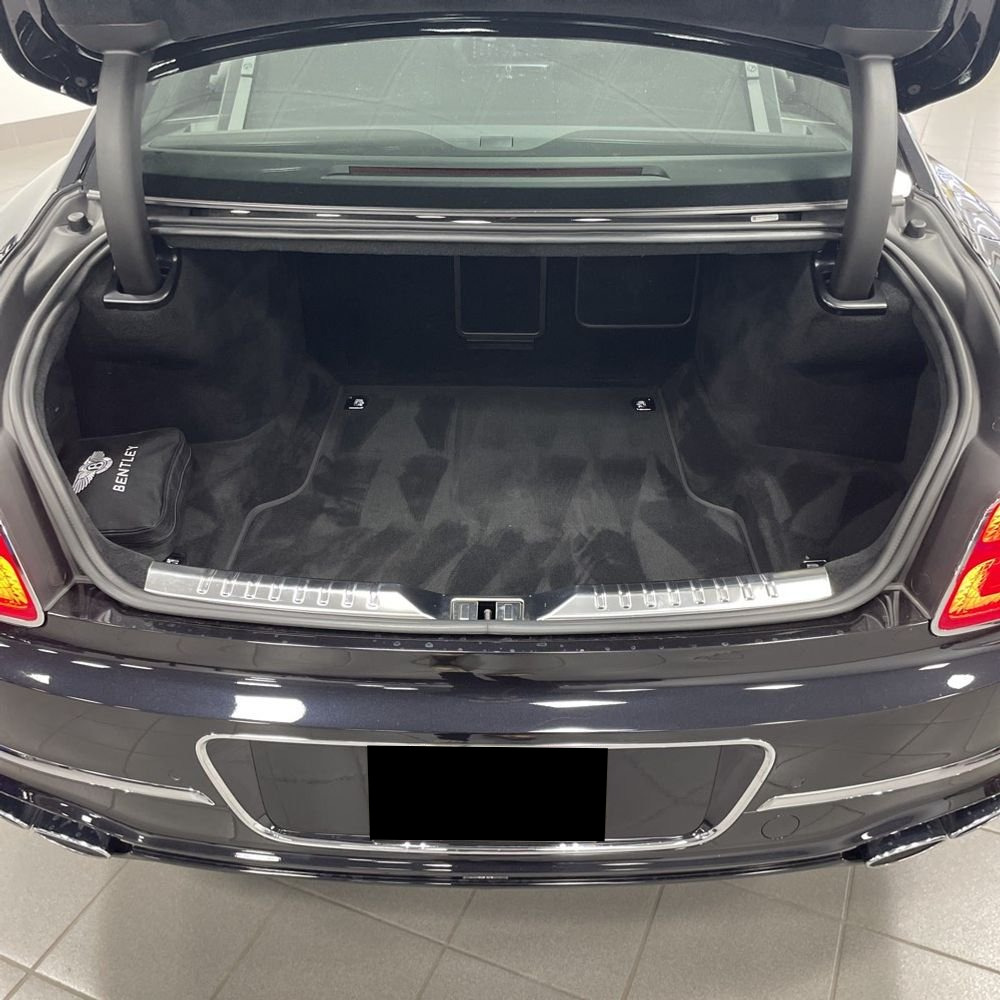 2022 Bentley Flying Spur V8