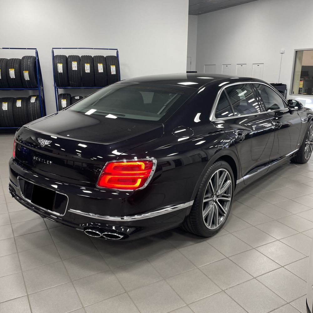 2022 Bentley Flying Spur V8