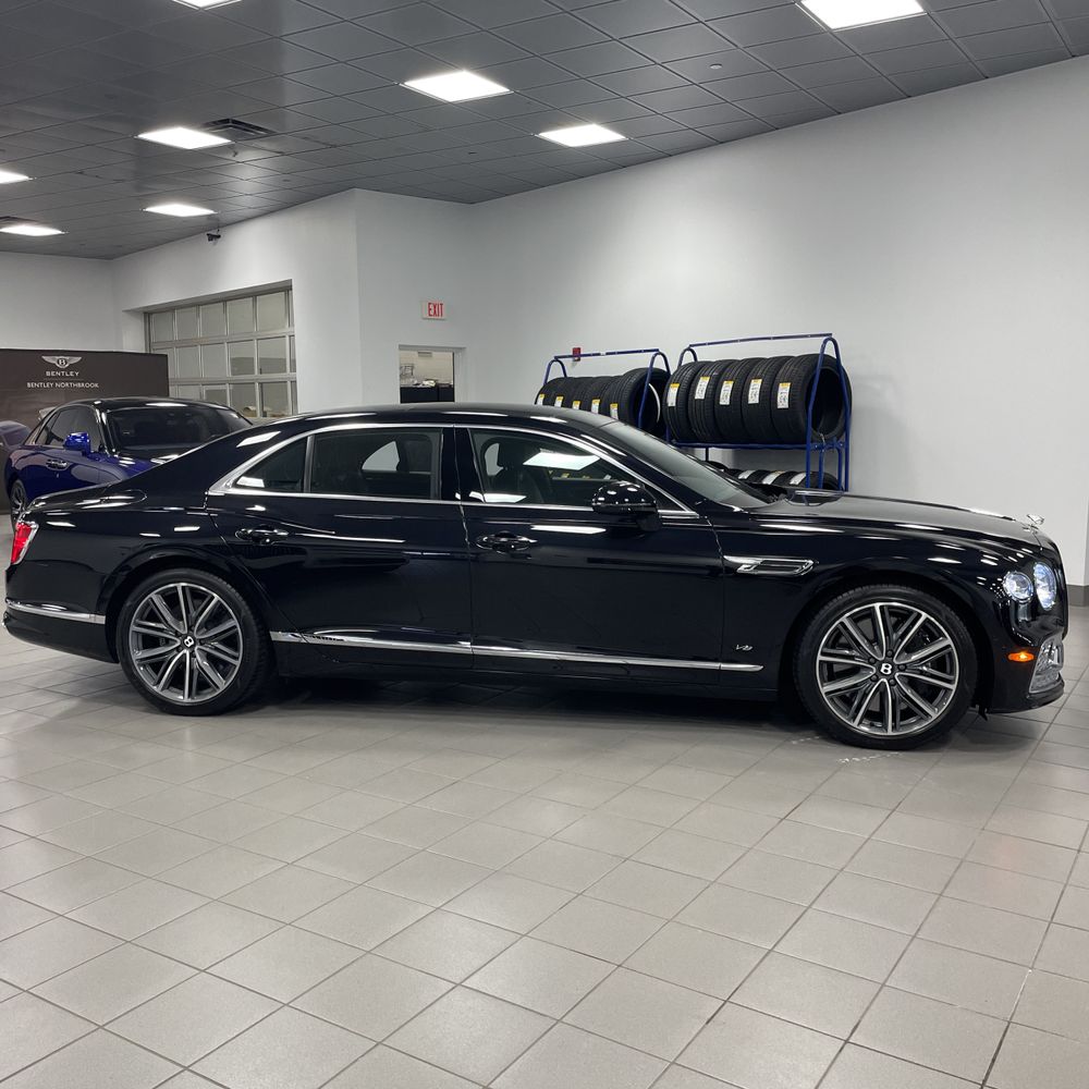 2022 Bentley Flying Spur V8