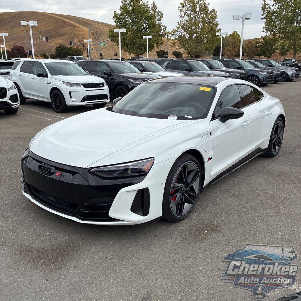 2022 Audi e-tron GT RS