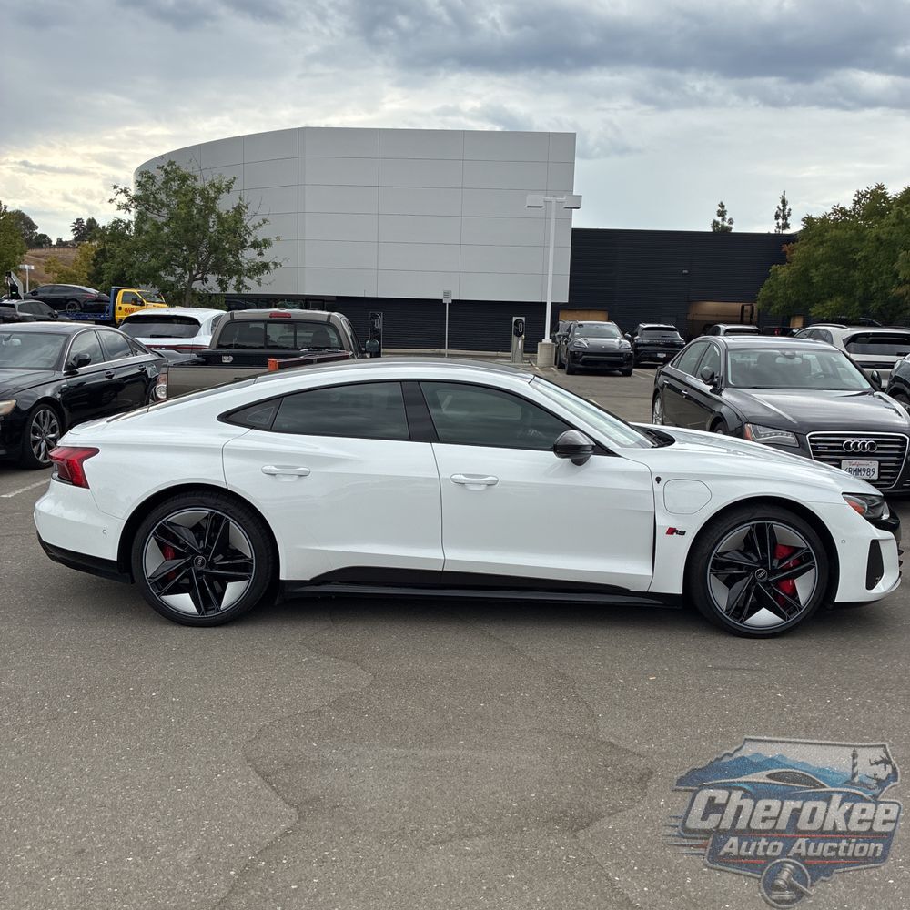2022 Audi e-tron GT RS