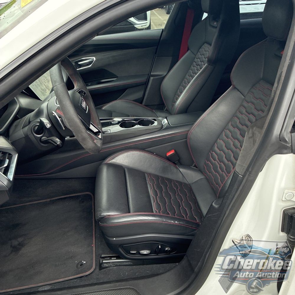 2022 Audi e-tron GT RS
