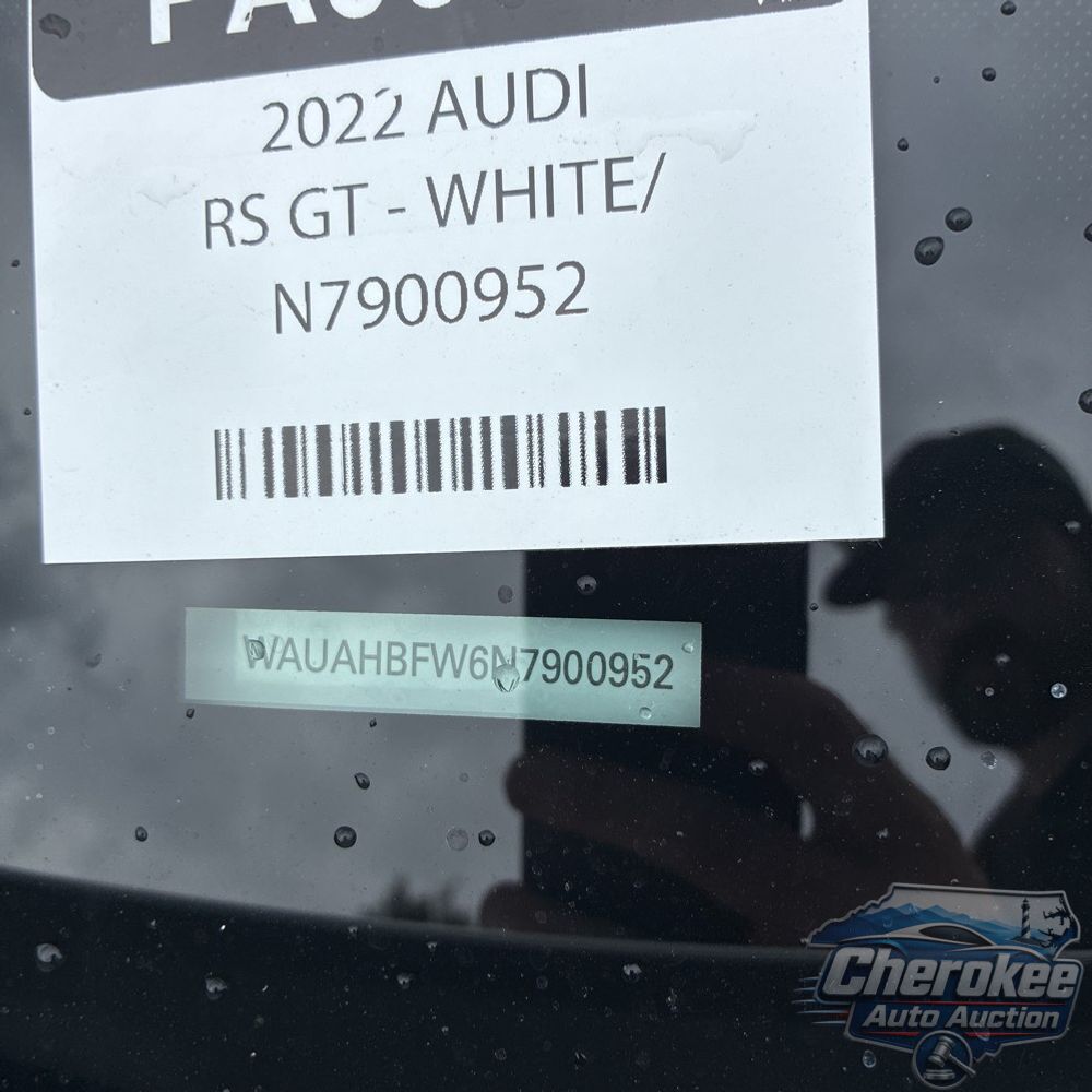 2022 Audi e-tron GT RS