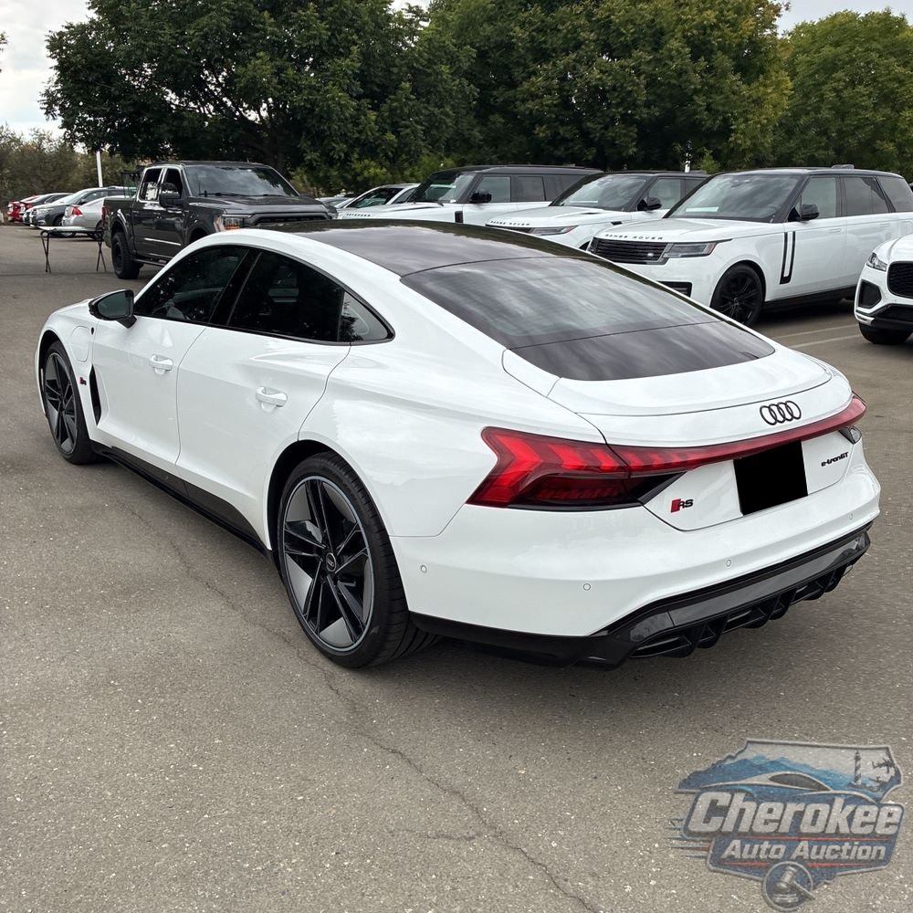 2022 Audi e-tron GT RS