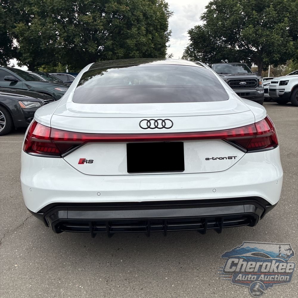 2022 Audi e-tron GT RS