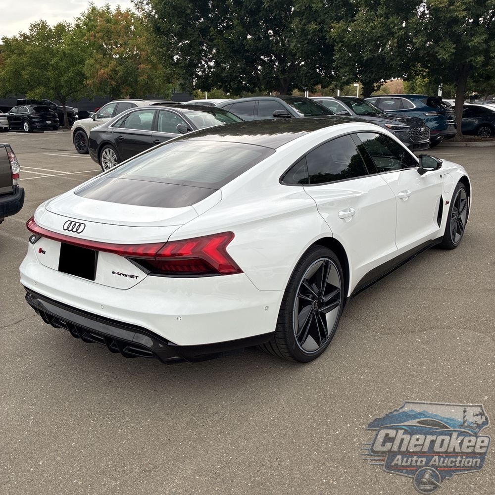 2022 Audi e-tron GT RS