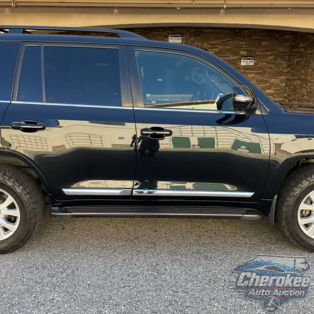 2019 Toyota Land Cruiser Base
