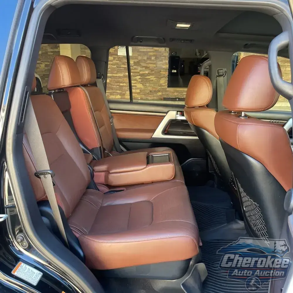 2019 Toyota Land Cruiser Base