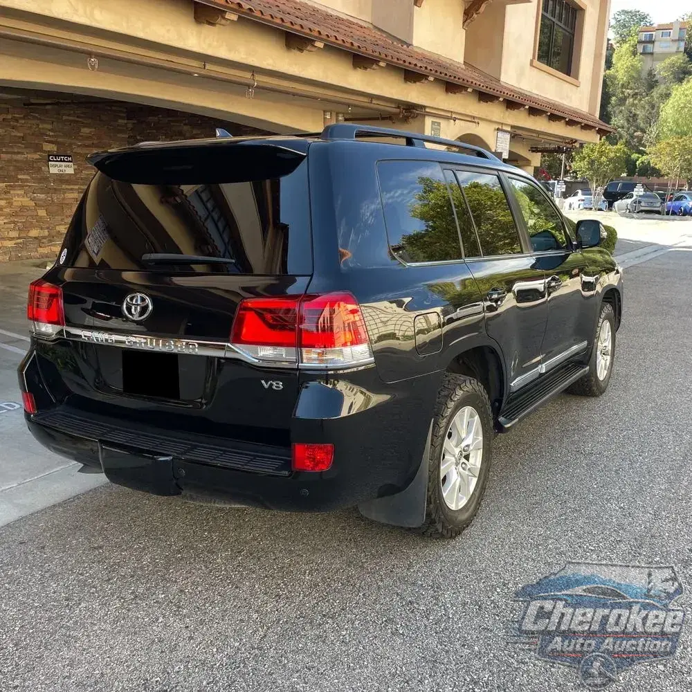 2019 Toyota Land Cruiser Base